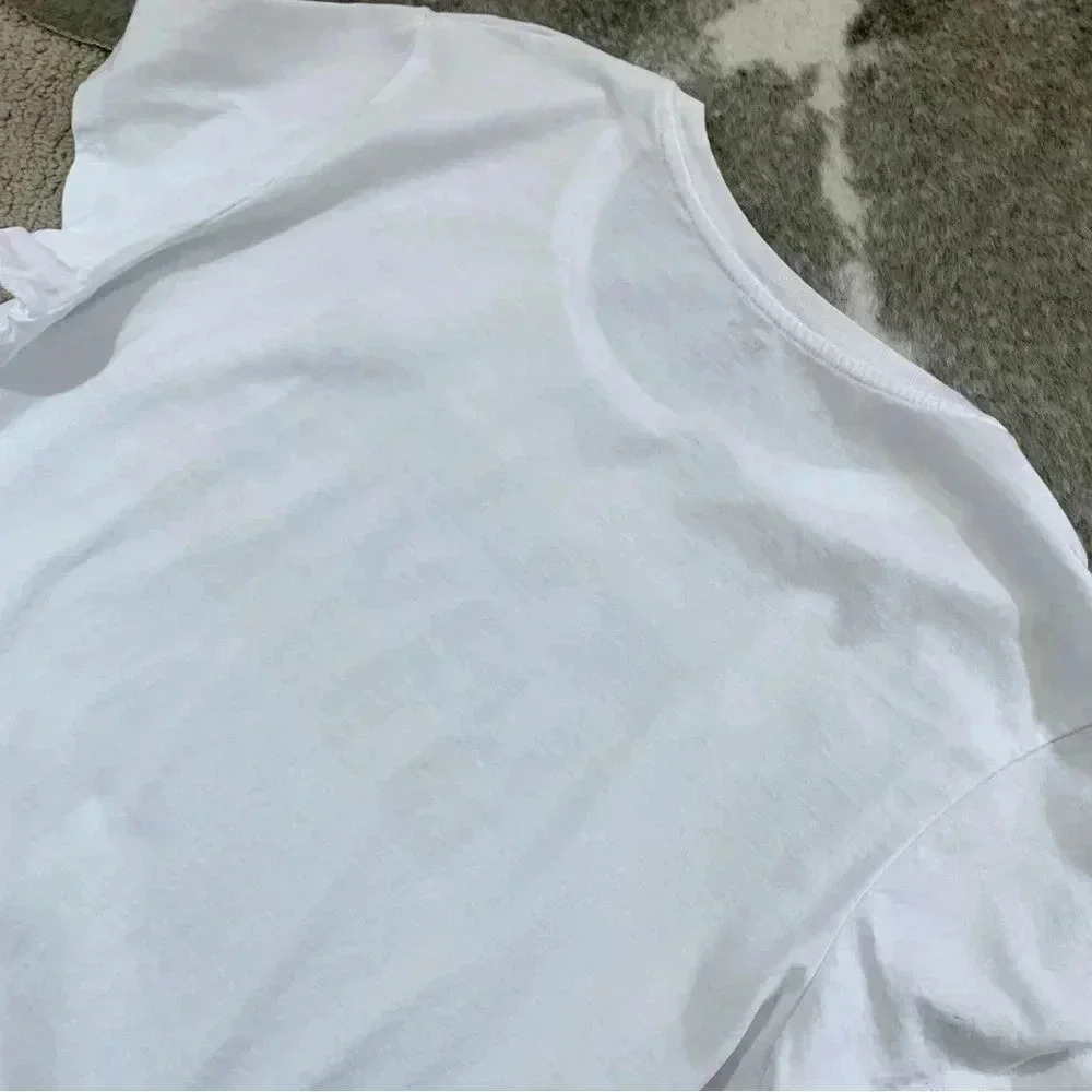 Levi’s Tee - Picture 7 of 11